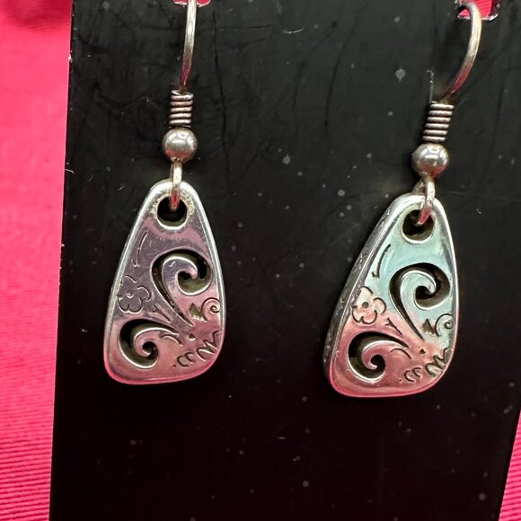 Brighton "Brazilian Hearts Open Swirl Design Dangle Fishhook Earrings - Picture 5 of 8